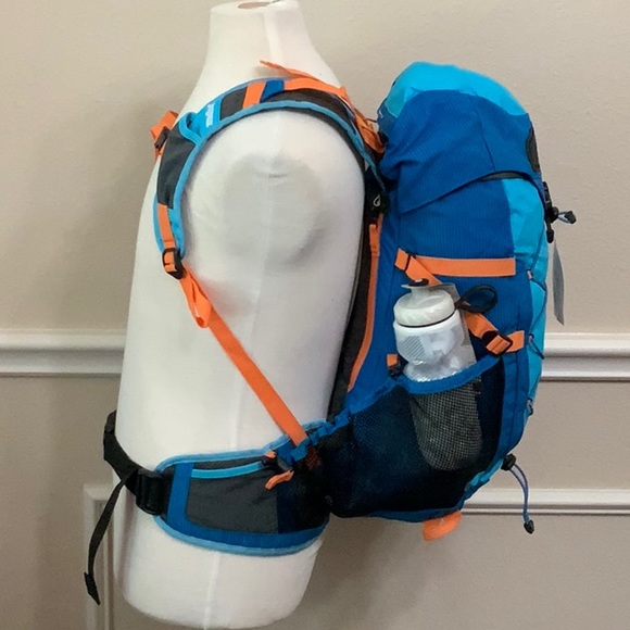 Jansport TALUS 26 Backpack - Flight Blue/Calypso Blue - Picture 2 of 16